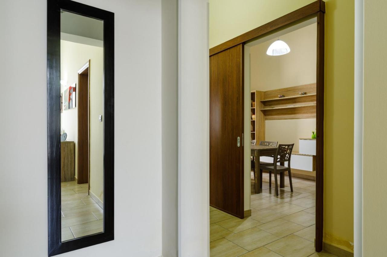 Vacation Rental "Nonna Cecilia" Lecce Ngoại thất bức ảnh